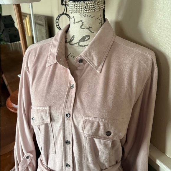 Women's Pink Blush Suede Belted High N Low Button Down Collar Dress 159.00 - Picture 8 of 10
